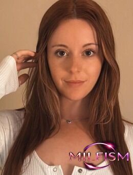 Nadia Foxx