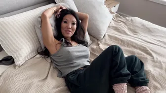 Asian Milf Asa Akira Gets Anal Penetration