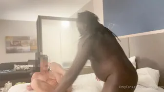 Darlinnikkiqos, Hotwife Milf Getting Pounded By Bbc Until She Creams